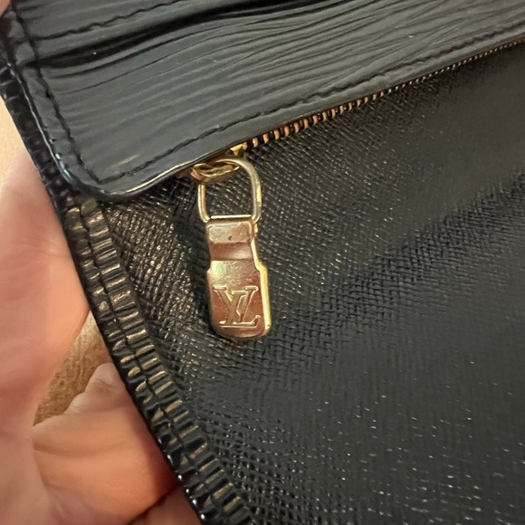 SOLD. Louis Vuitton Black Epi Sarah wallet - Picture 9 of 9